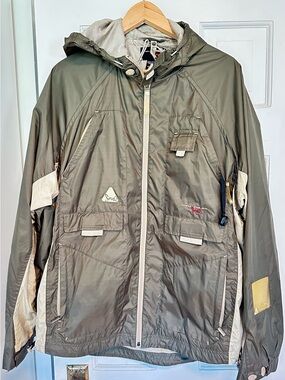 555 Soul Triple five soul Olive Green Hooded Lightweight Jacket w/ Cream Accent.